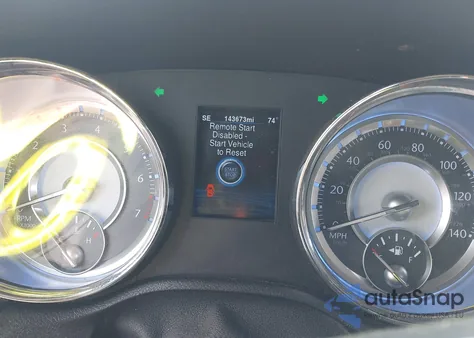 2014 Chrysler 300 из США, поврежденный, VIN 2C3CCARG2EH255833